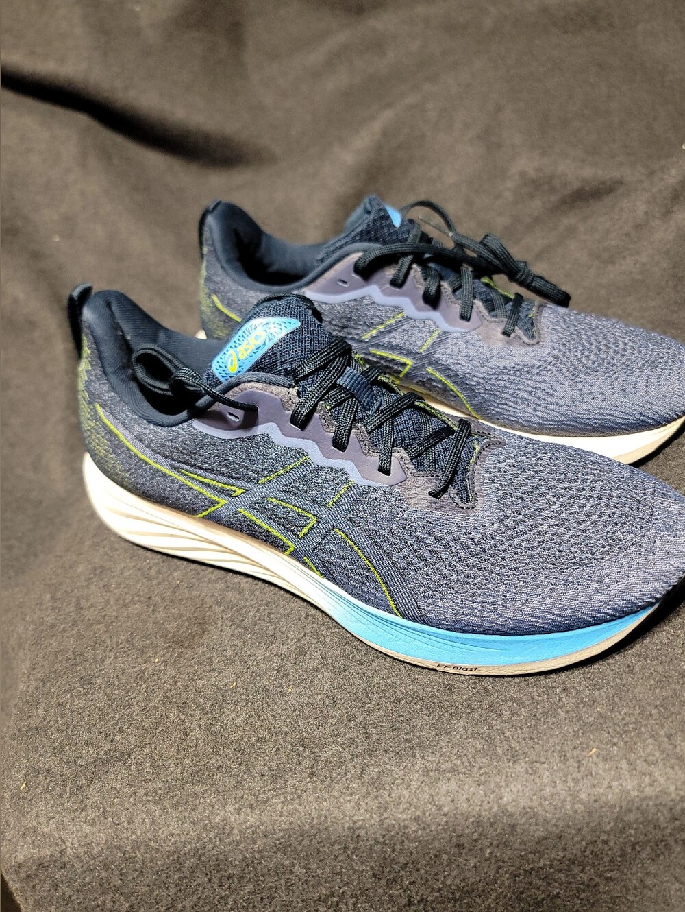 ASICS Men's Dynablast 4 running shoes USED